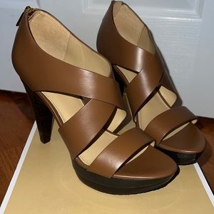 Michael Kors Heels Sandals Size 7